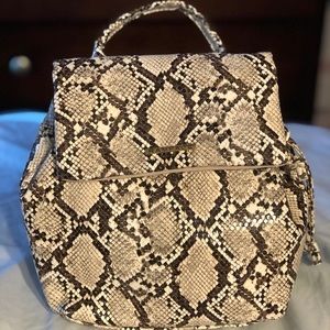 Women’s Rampage Snake Chain Backpack